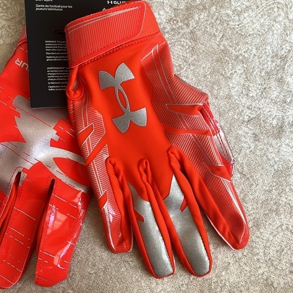 Brand New Under Armour F8 Glue Grip Football Gloves for Skill Players Orange - Picture 2 of 15
